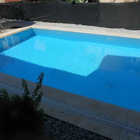 Vila Cennet